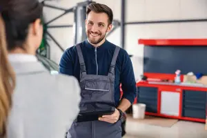 Uitzendkracht maakt kennis met een medewerker